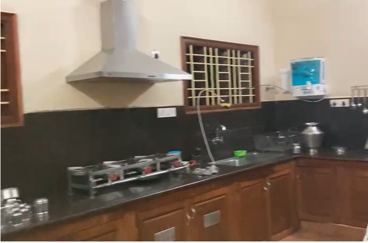 agathe-kitchen-facility-pic-2